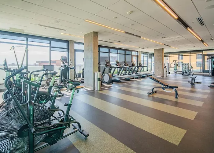 Apartment Stunning High Rise Dt Pool, Gym, Parking Phoenix